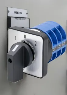 Interruptor Reversible de 3 Posiciones 1-0-2, Switch 20 amper 3 Polos Fases 12 Terminales 550 Volt